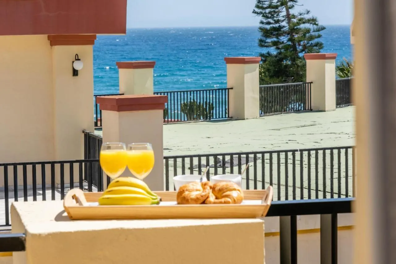 Queen Marbella - Romana Playa 0*,  Spain