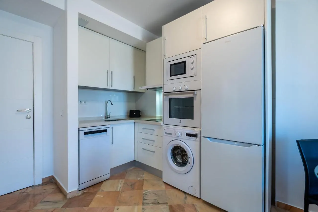 Queen Marbella - Romana Playa Apartment
